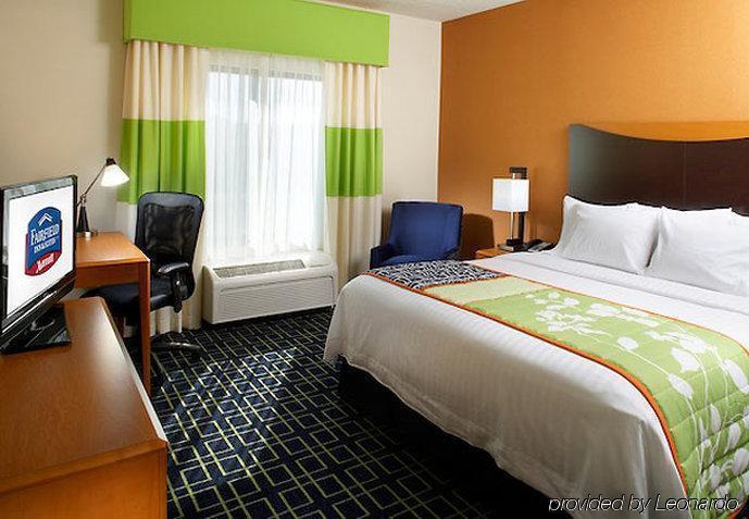 Fairfield Inn & Suites Pittsburgh Neville Island Robinson Township  Room photo